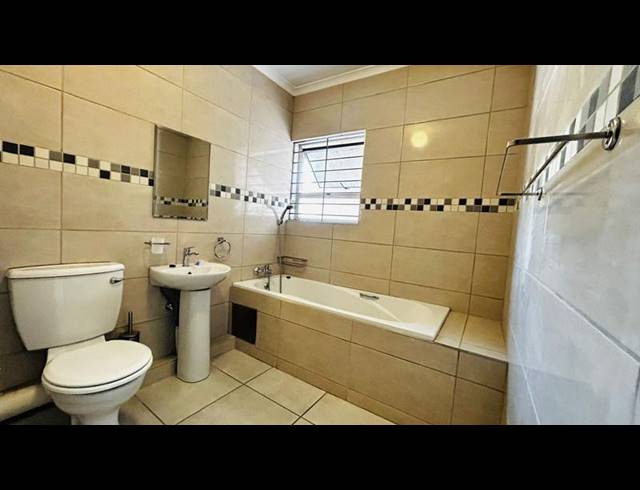 3 BEDROOM PROPERTY TO RENT IN ARBORETUM
